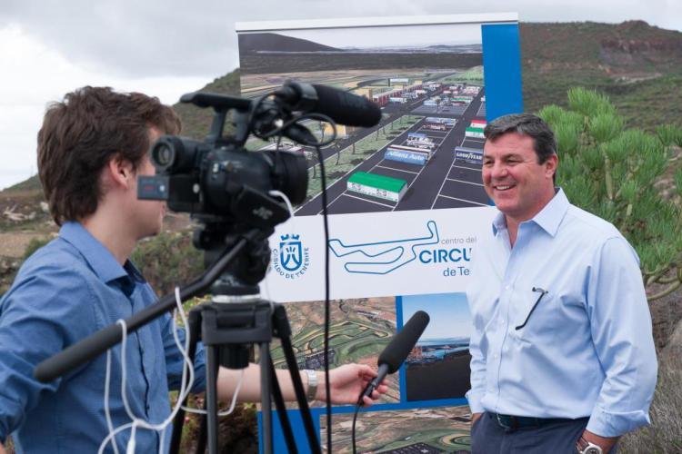 Interviewing former F1 driver and Le Mans winner Mark Blundell